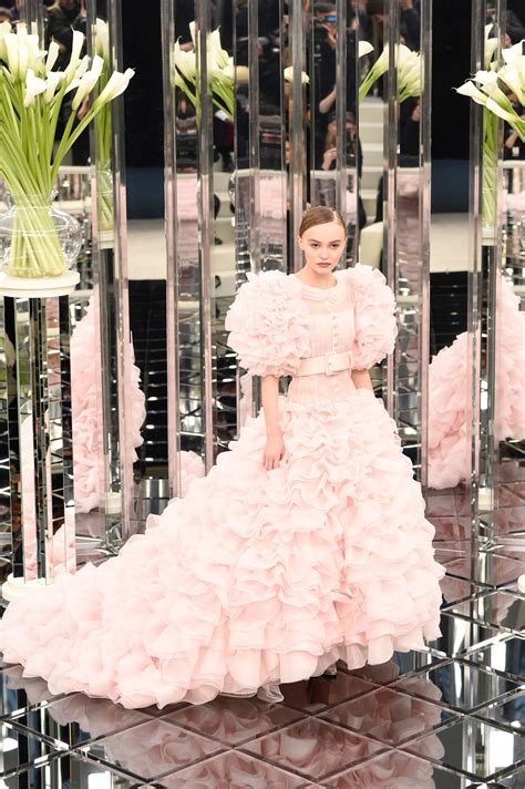 vestito da sposa chanel|Abiti da sposa Chanel: i modelli più iconici per .